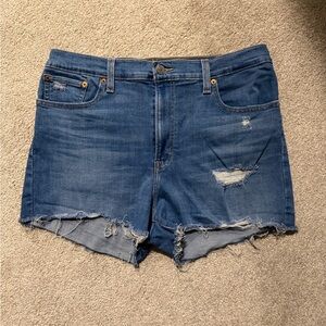Women’s Levi’s Cut-Off Denim High Rise Shorts Size 33